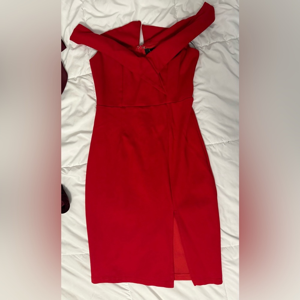 Lulu's Strapless Red Dress